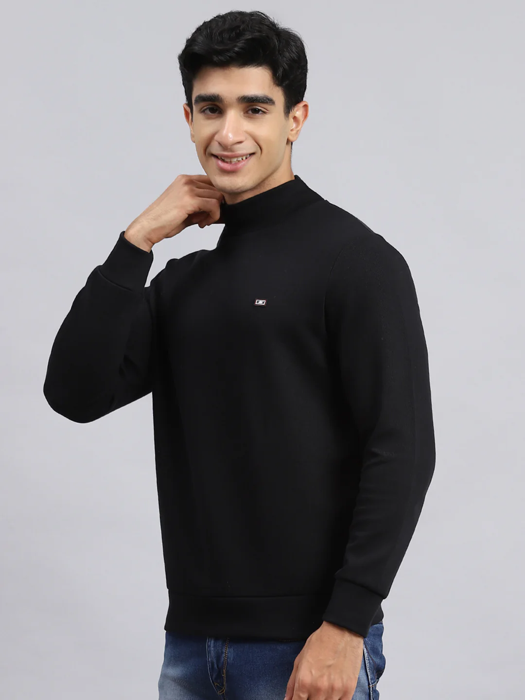 Men Black Plain T-Shirt - Image 4