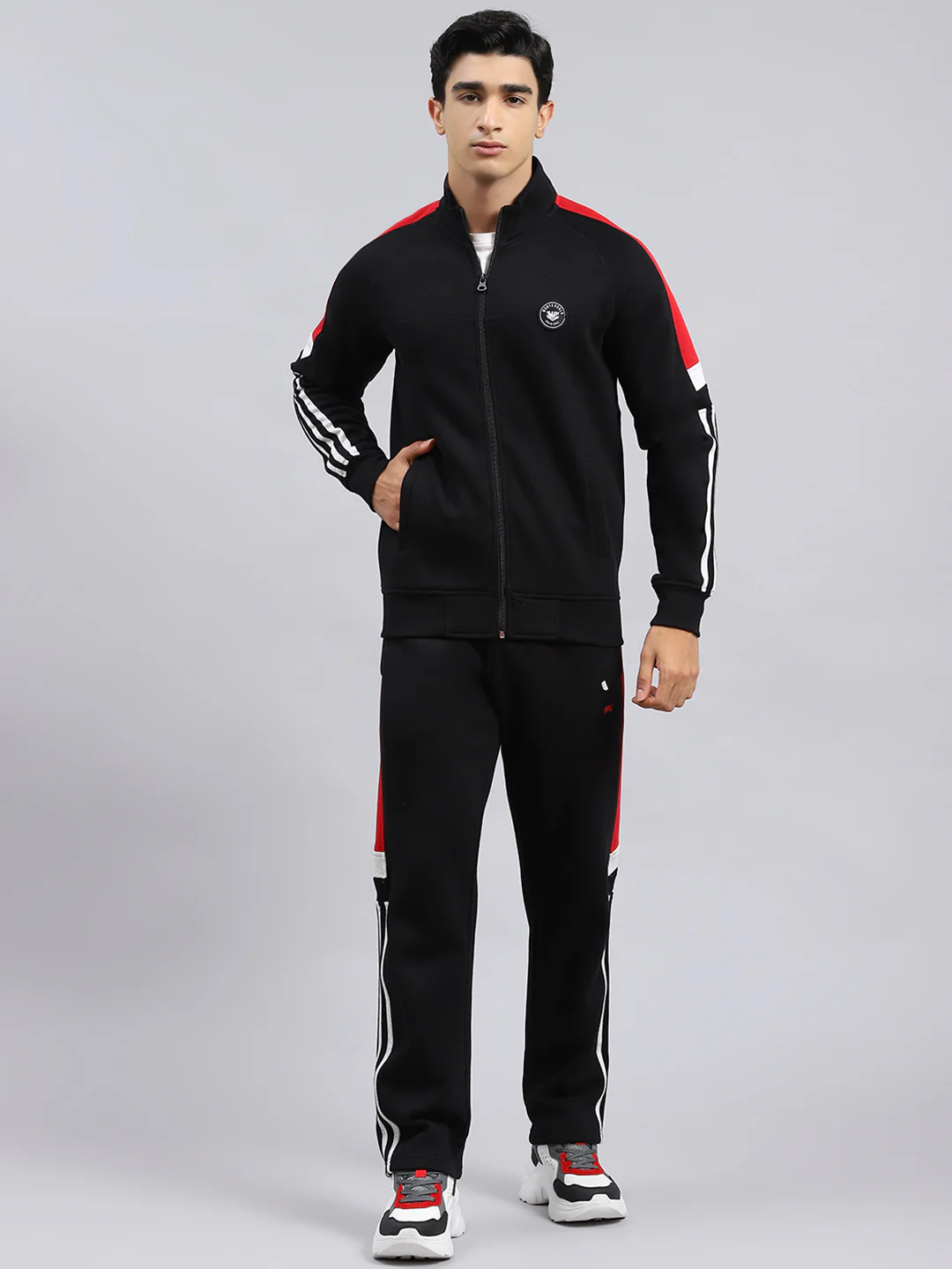 Men Black Plain Tracksuit - Image 2