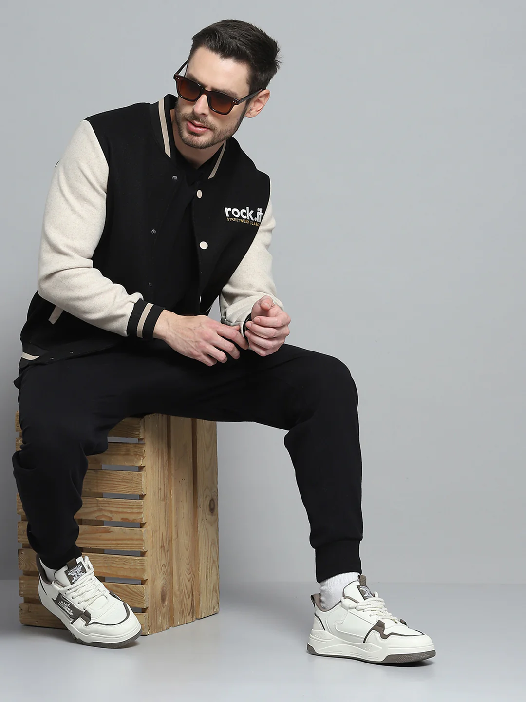 Rock.it Men Black Printed Band Collar Full Sleeve Sweatshirt - Image 2