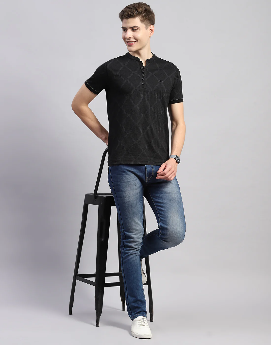 Men Black Printed Mandarin Neck Half Sleeve T-Shirt - Image 2