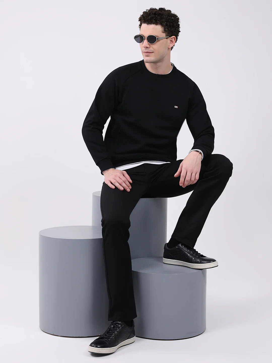 Men Black Printed Round Neck Full Sleeve Sweatshirt - Image 2