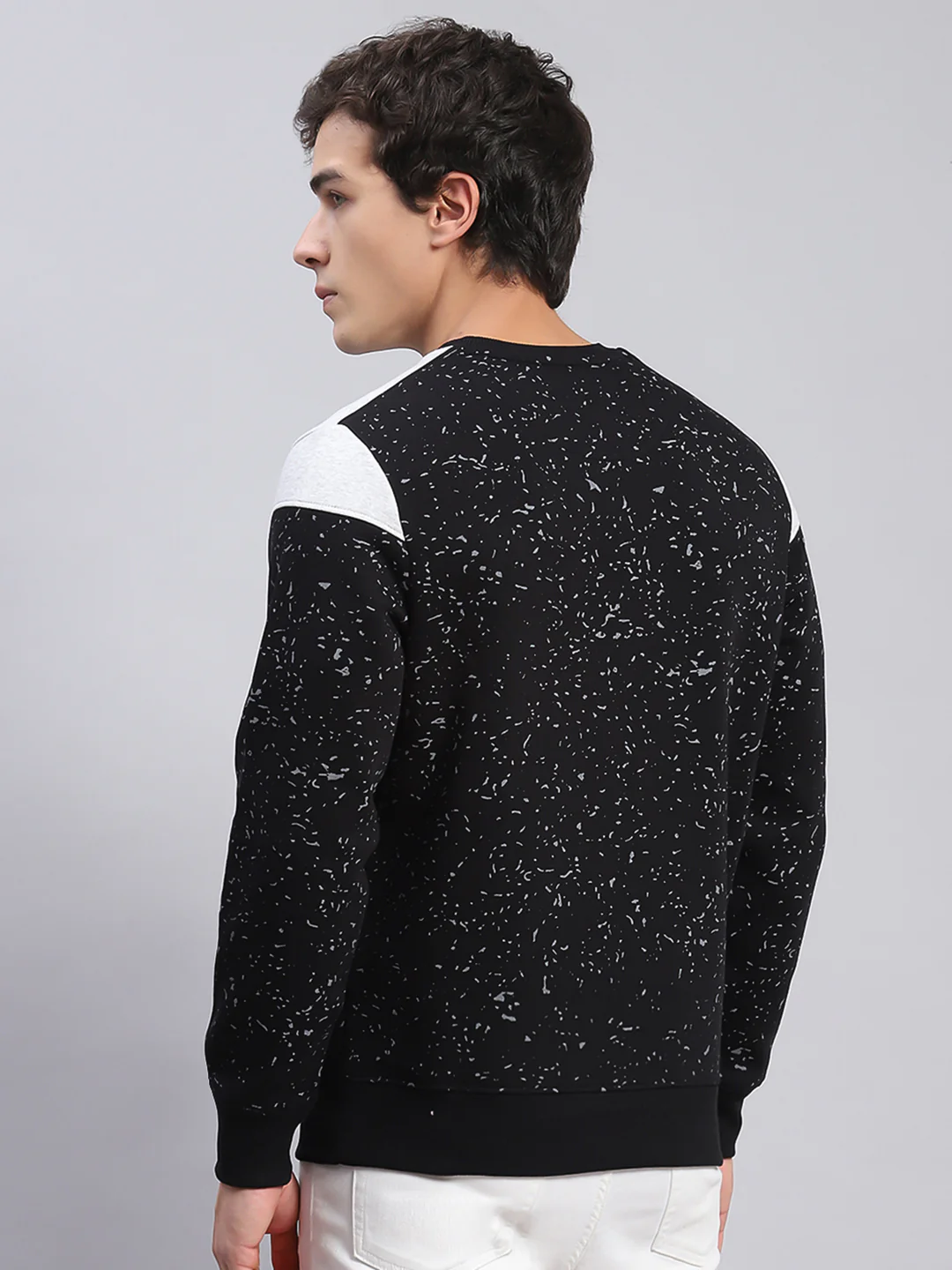 Men Black Printed Round Neck Full Sleeve Sweatshirts - Image 5