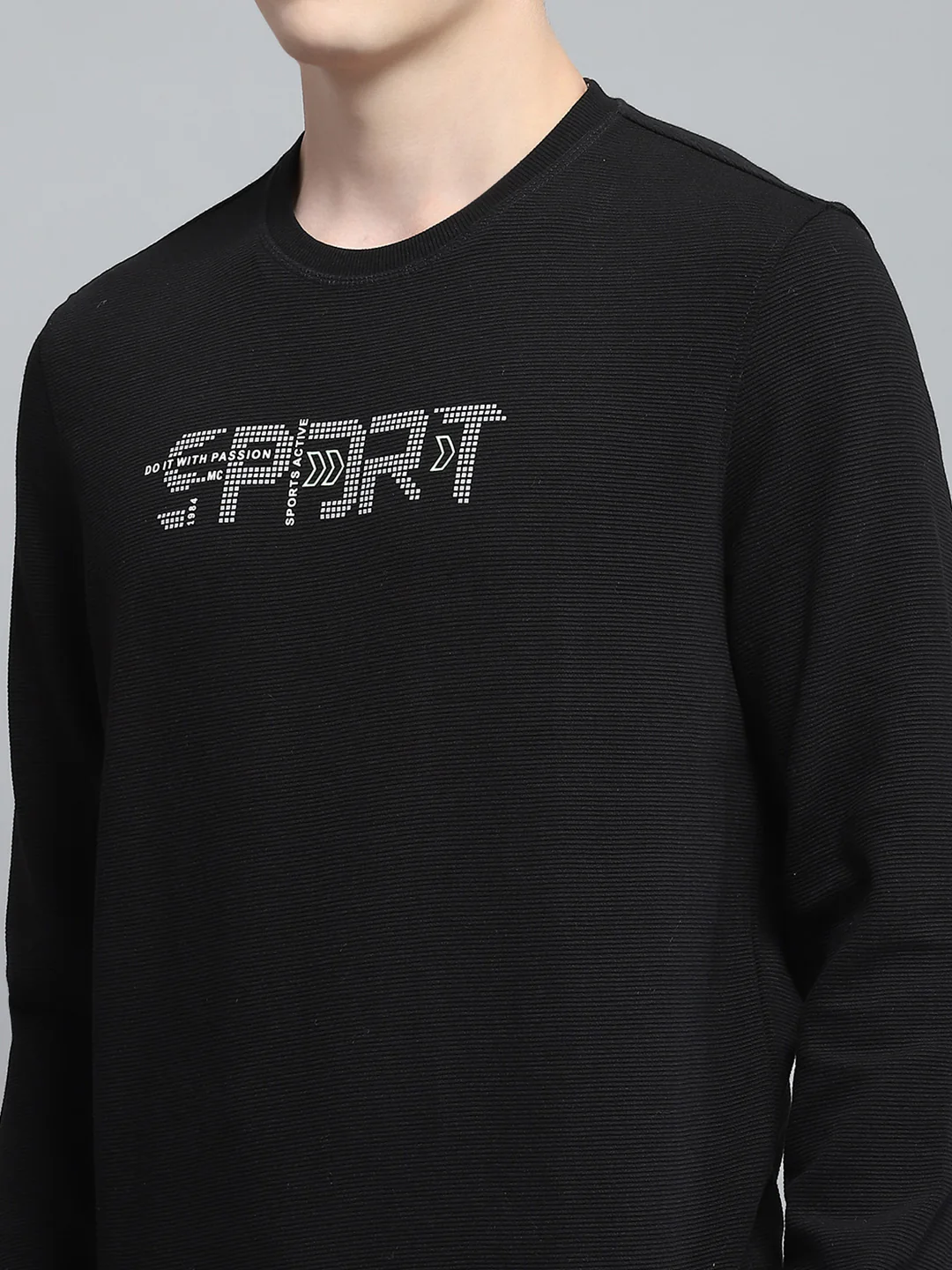 Men Black Printed Round Neck Full Sleeve Winter T-Shirt - Image 6