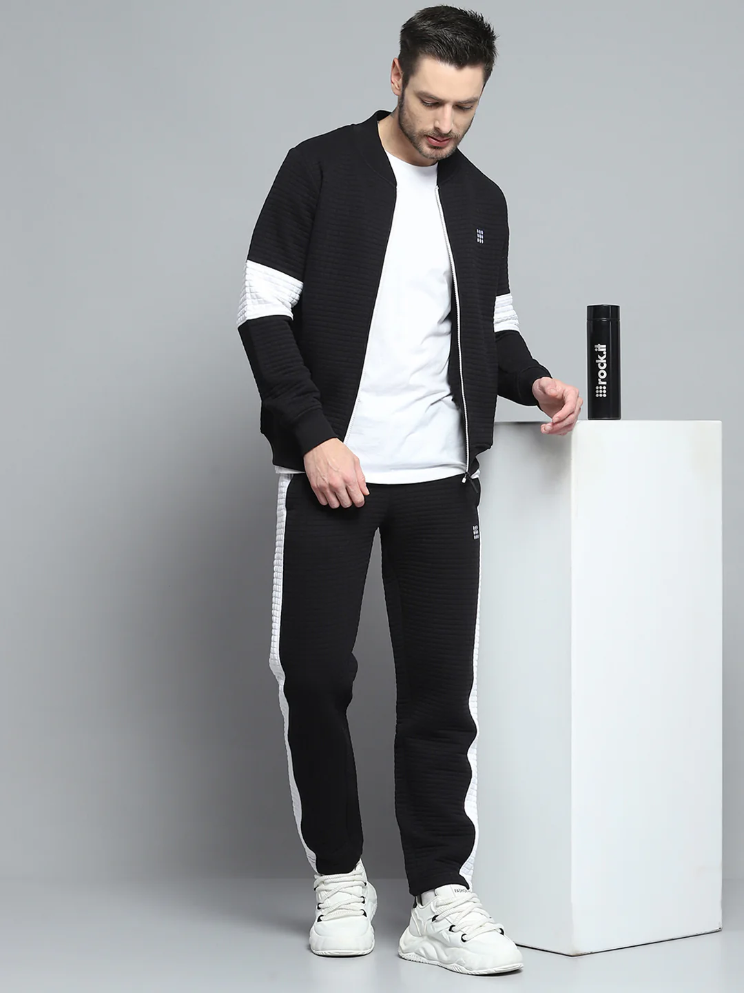 Rock.it Men Black Printed Round Neck Full Sleeve Winter Tracksuit - Image 2