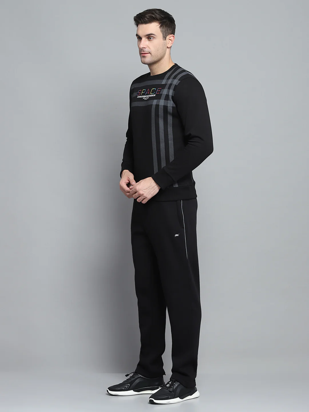 Men Black Printed Round Neck Full Sleeve Winter Tracksuit - Image 3