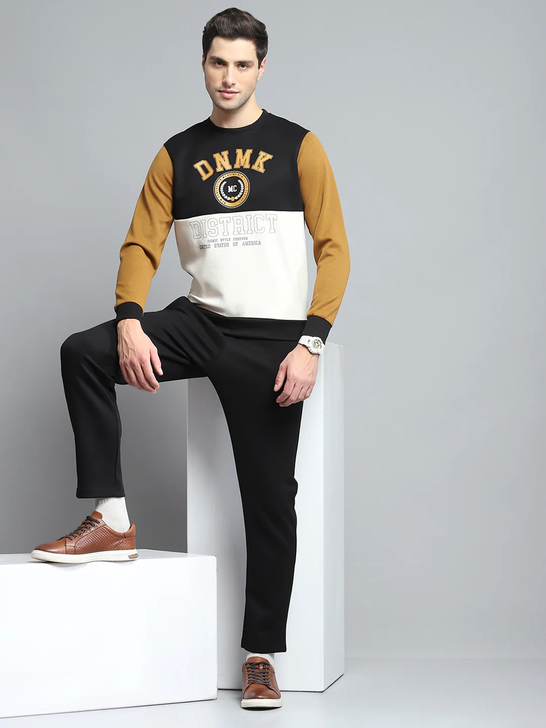 Men Black Printed Round Neck Full Sleeve Winter Tracksuit - Image 2