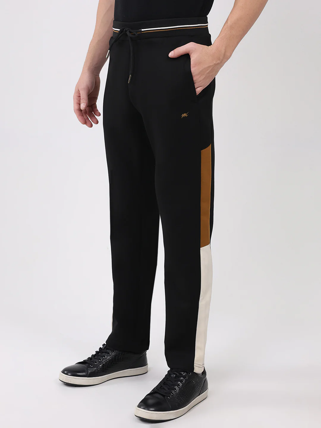 Men Black Printed Round Neck Full Sleeve Winter Tracksuit - Image 7