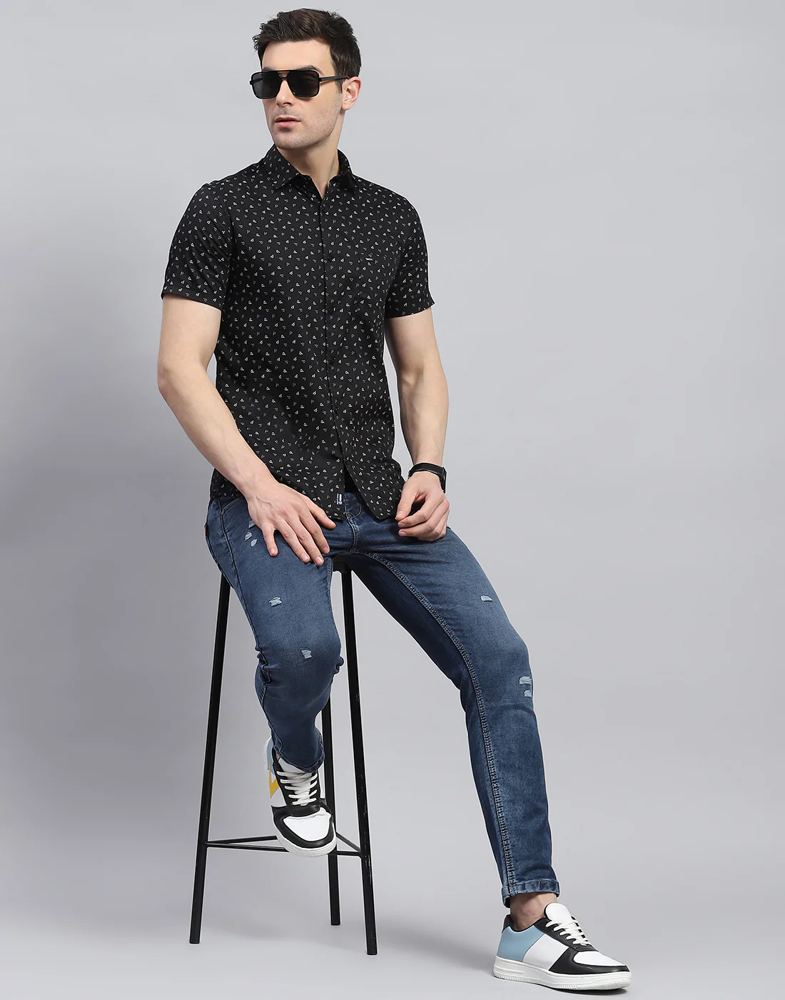 Men Black Printed Spread Collar Half Sleeve Shirt - Image 2
