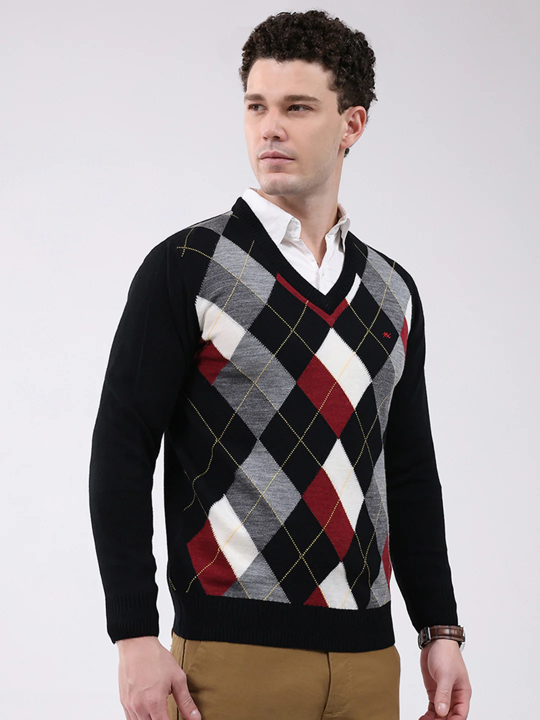 Men Black Printed V Neck Full Sleeve Pullover - Image 4