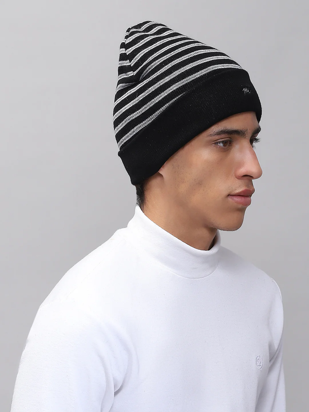 Men Black Self Design Cap - Image 4