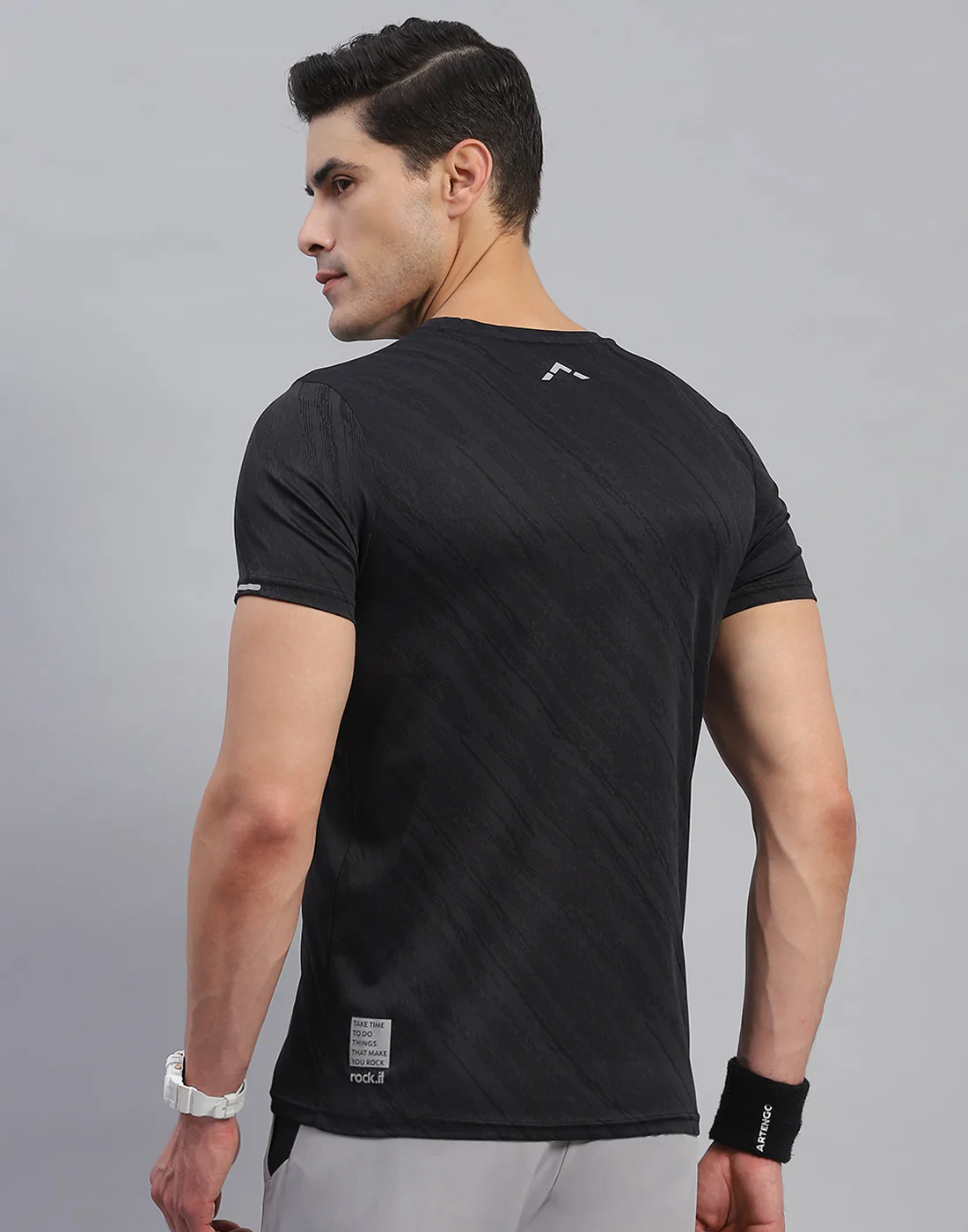 Rock.it Men Black Self Design Round Neck Half Sleeve T-Shirt - Image 5