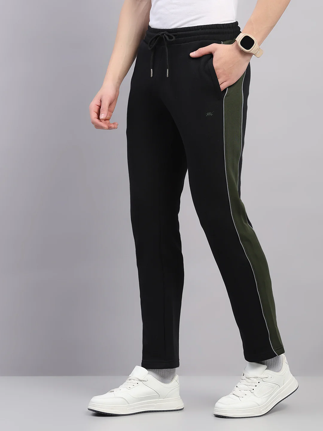 Men Black Self Design Stand Collar Full Sleeve Winter Tracksuit - Image 7