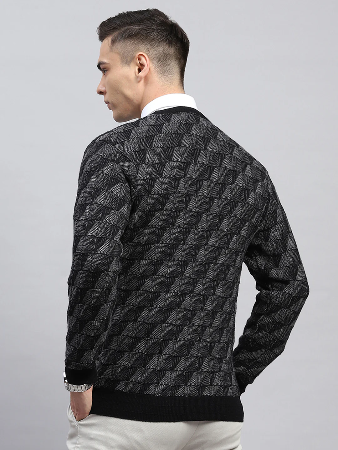 Men Black Self Design V Neck Full Sleeve Pullover - Image 5