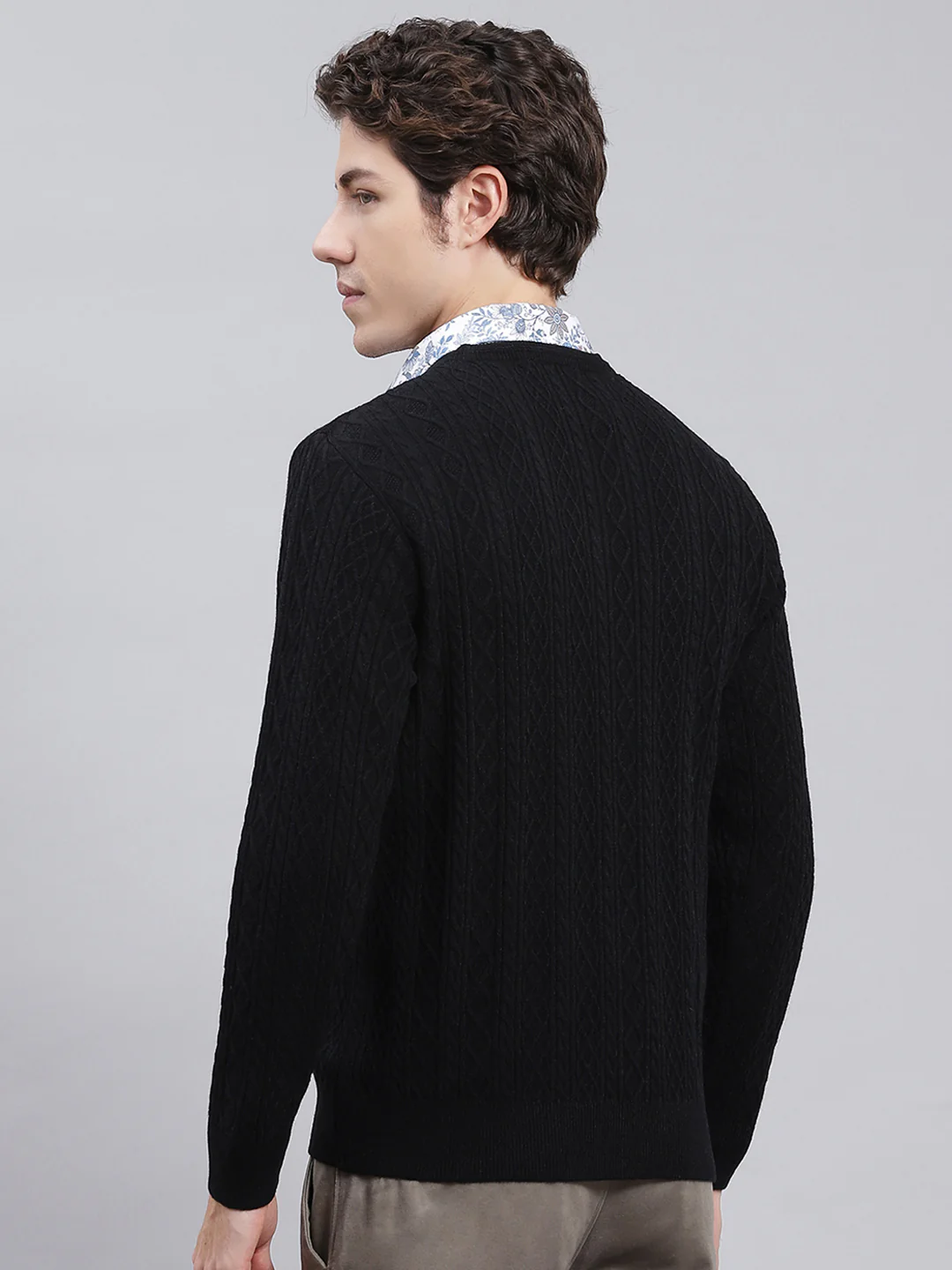 Men Black Self Design Wool blend Pullover - Image 4