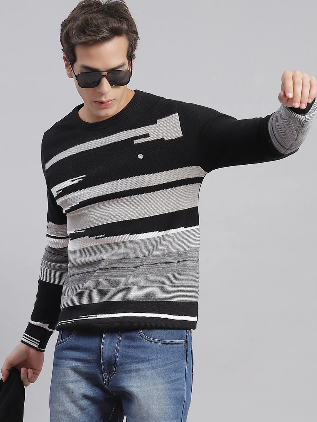 Men Black Self Design Round Neck Full Sleeve Sweaters/Pullovers - Image 2