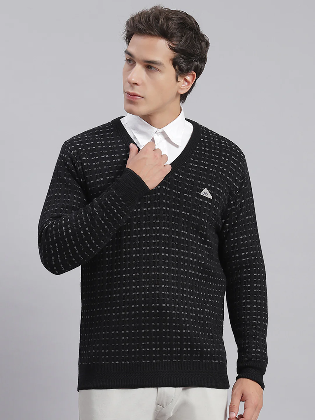 Men Black Self Design V Neck Full Sleeve Sweaters/Pullovers - Image 3