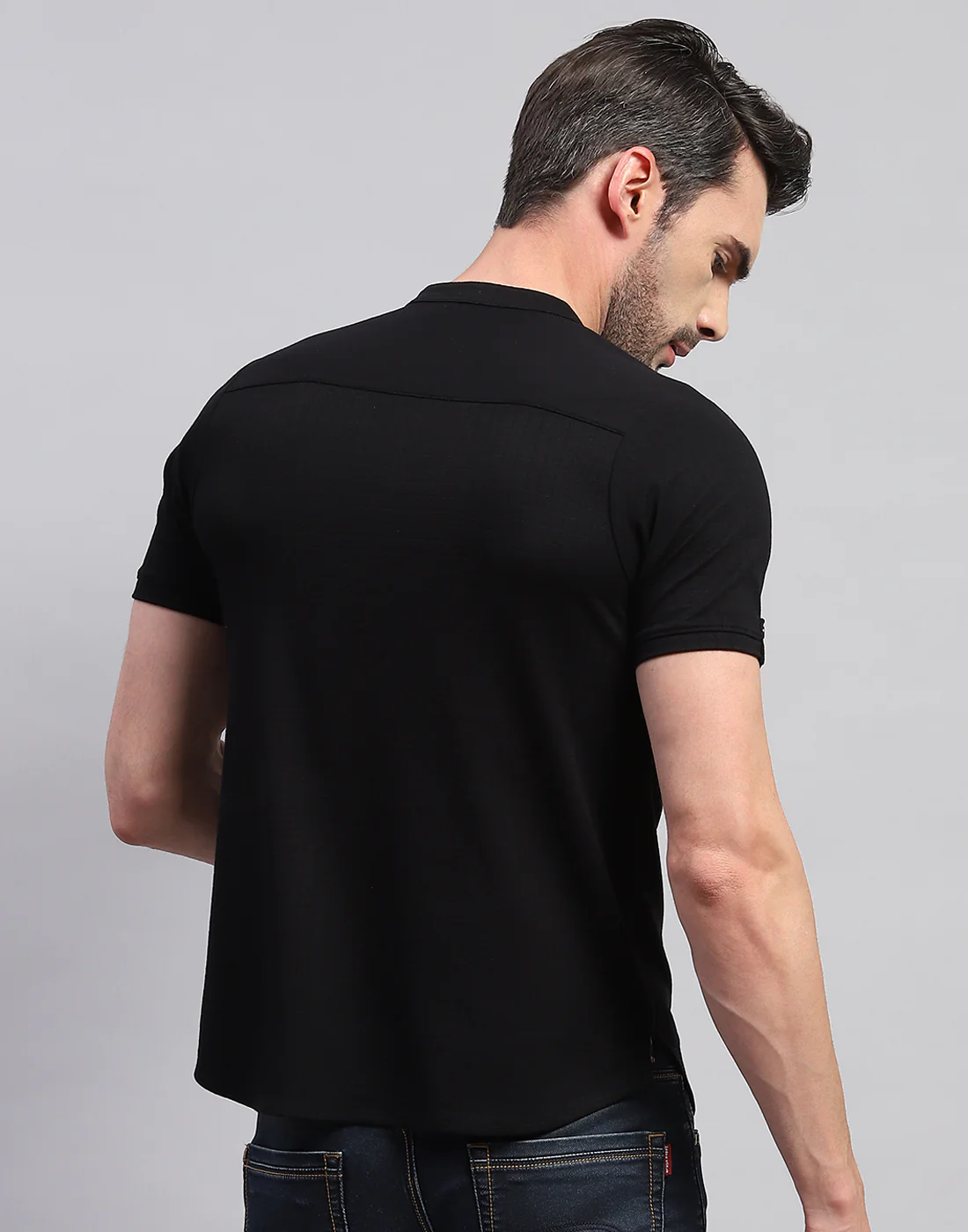 Men Black Solid Band Collar Half Sleeve T-Shirt - Image 5