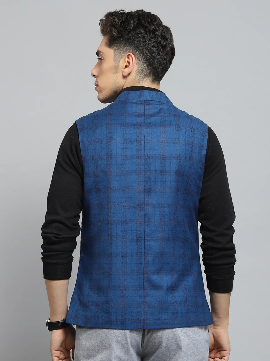 Men Black Solid Band Collar Sleeveless Jacket - Image 5
