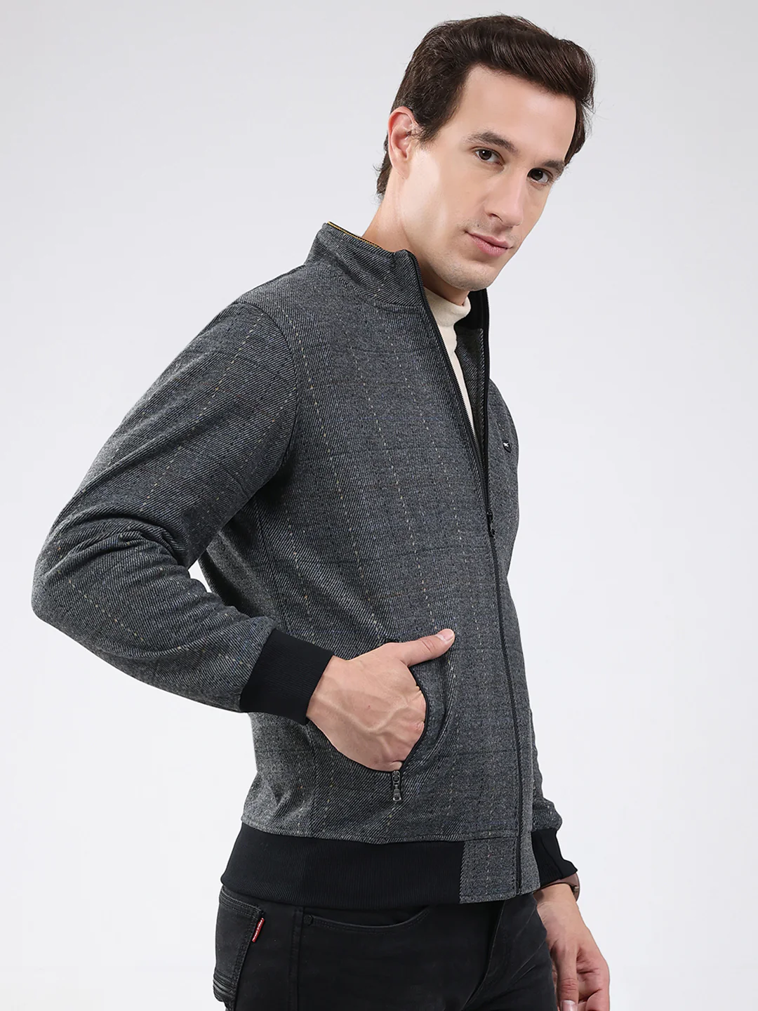 Men Black Solid Band Neck Full Sleeve Sweatshirt - Image 4