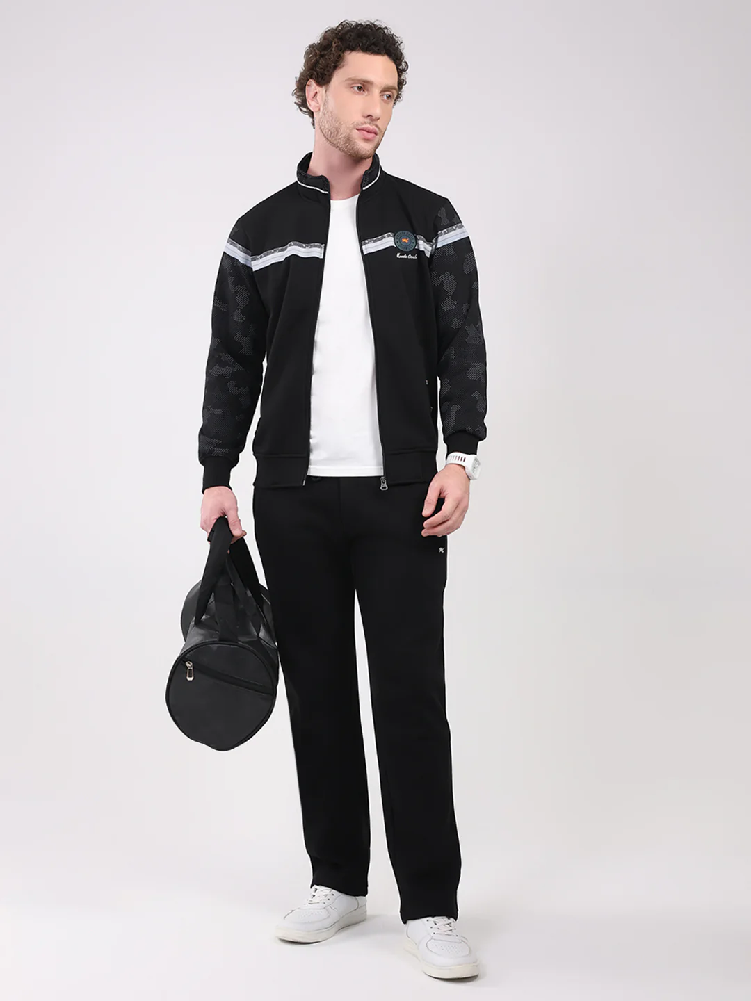 Men Black Solid Collar Full Sleeve Winter Tracksuit - Image 2