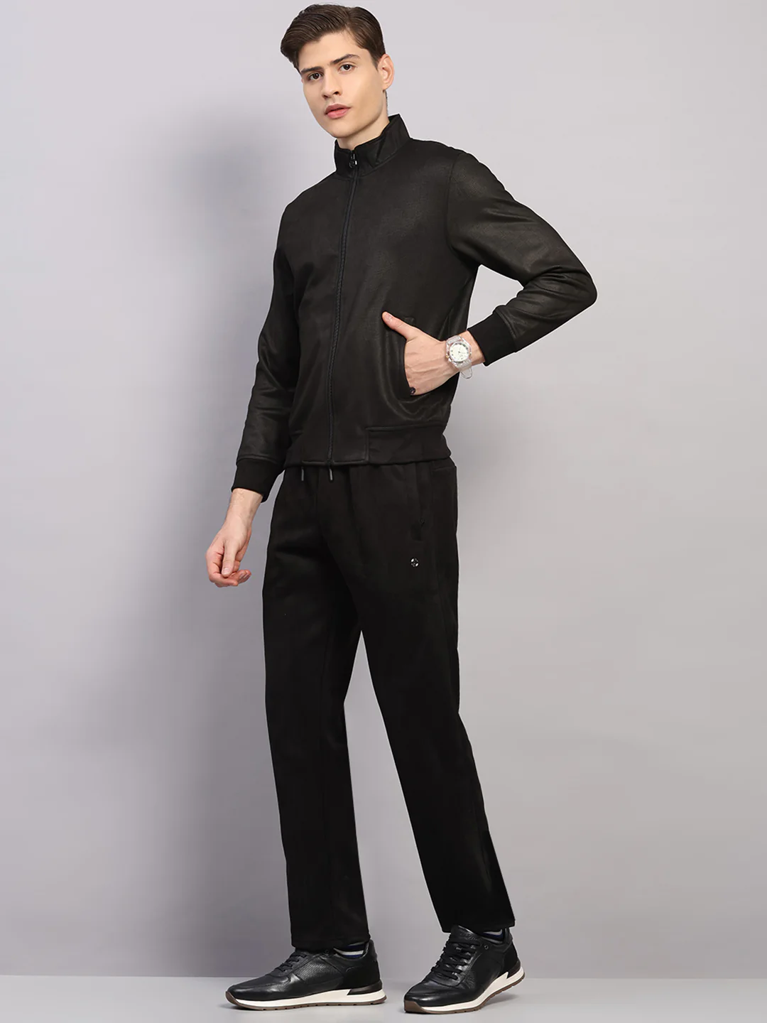 Luxuria Men Black Solid Collar Full Sleeve Winter Tracksuit - Image 3