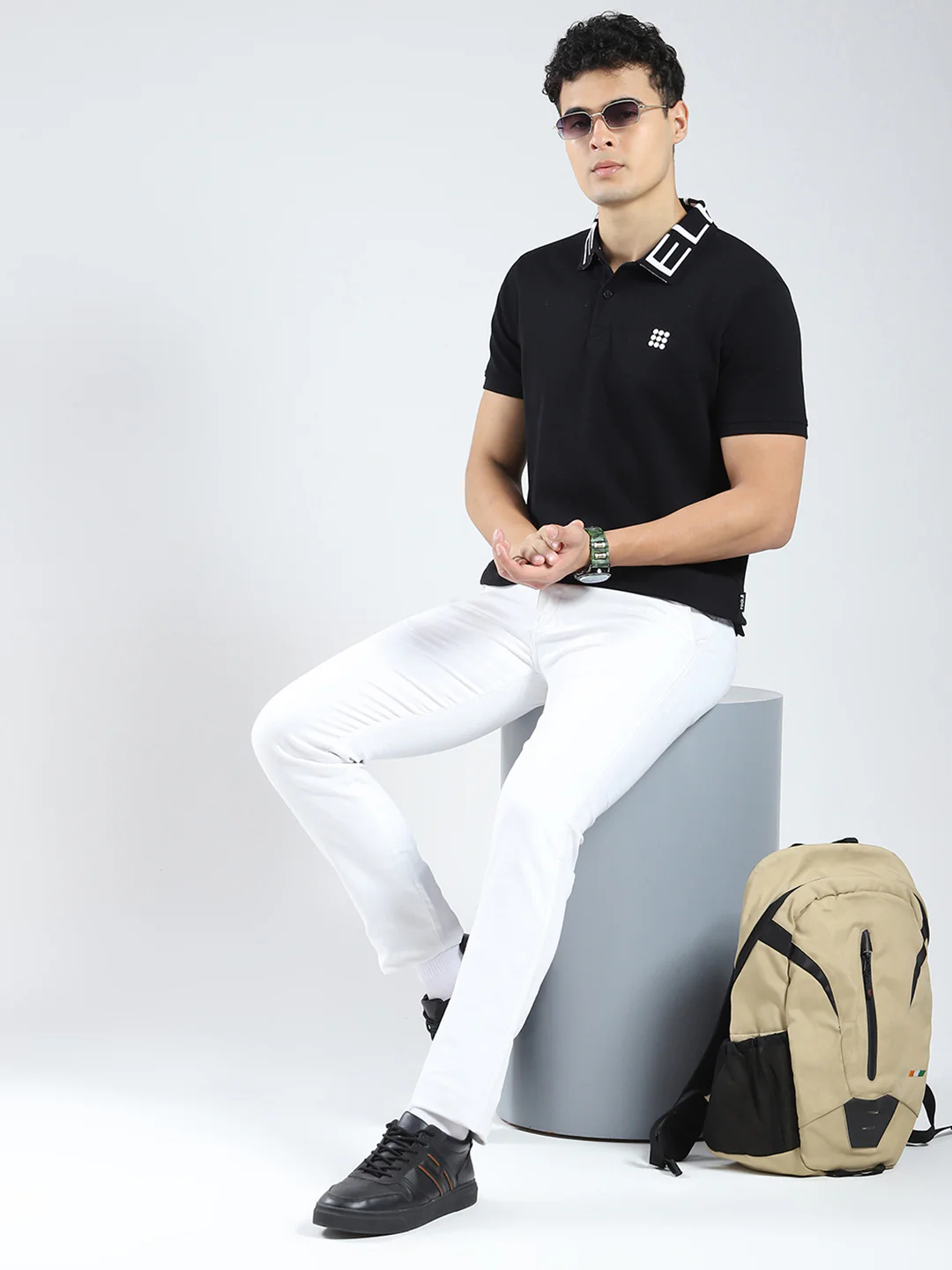 Rock.it Men Black Solid Collar Half Sleeve T-Shirt - Image 2