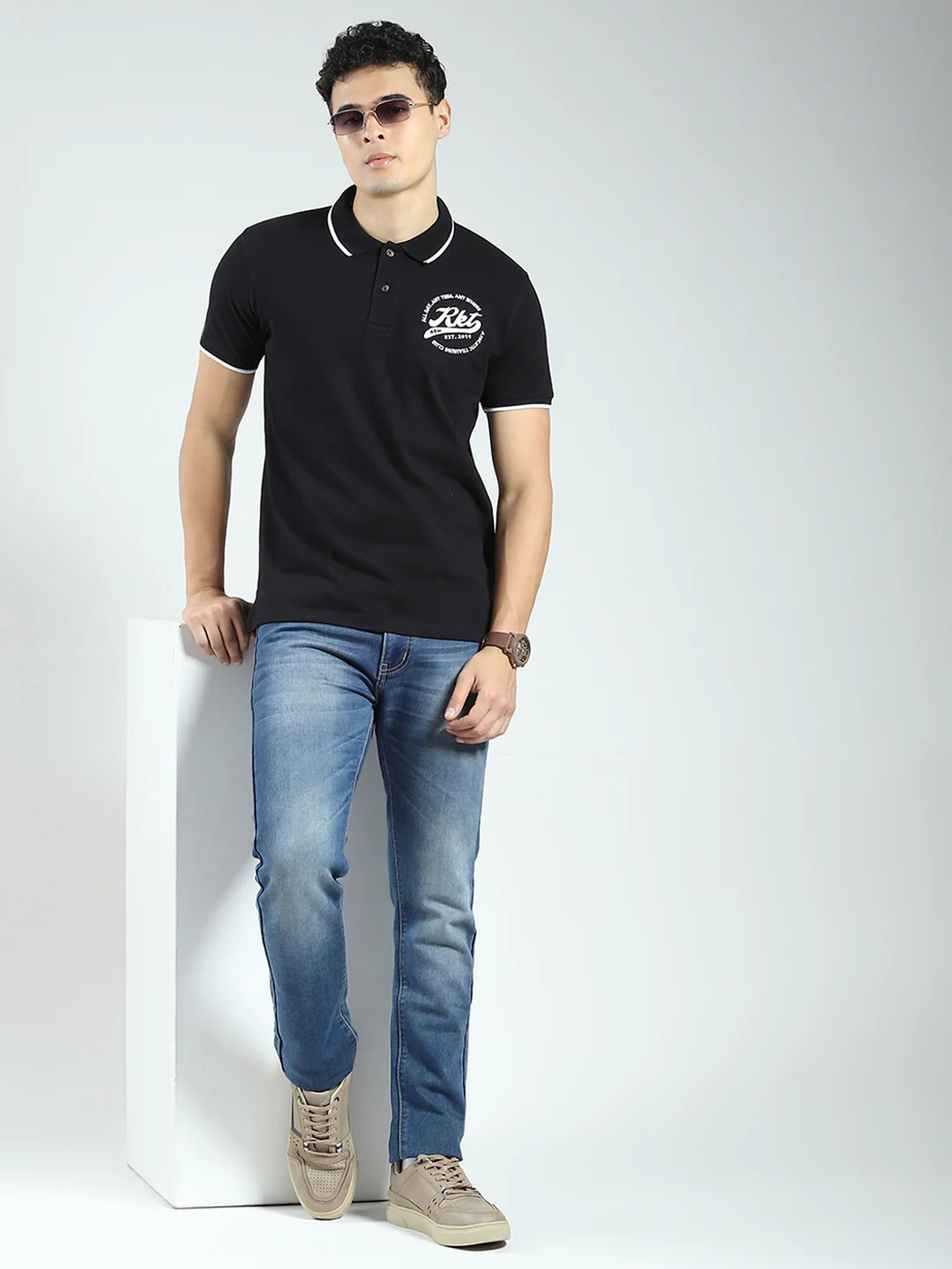 Rock.it Men Black Solid Collar Half Sleeve T-Shirt - Image 2