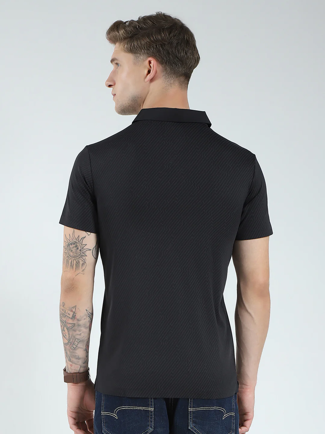 Men Black Solid Collar Half Sleeve T-Shirt - Image 5