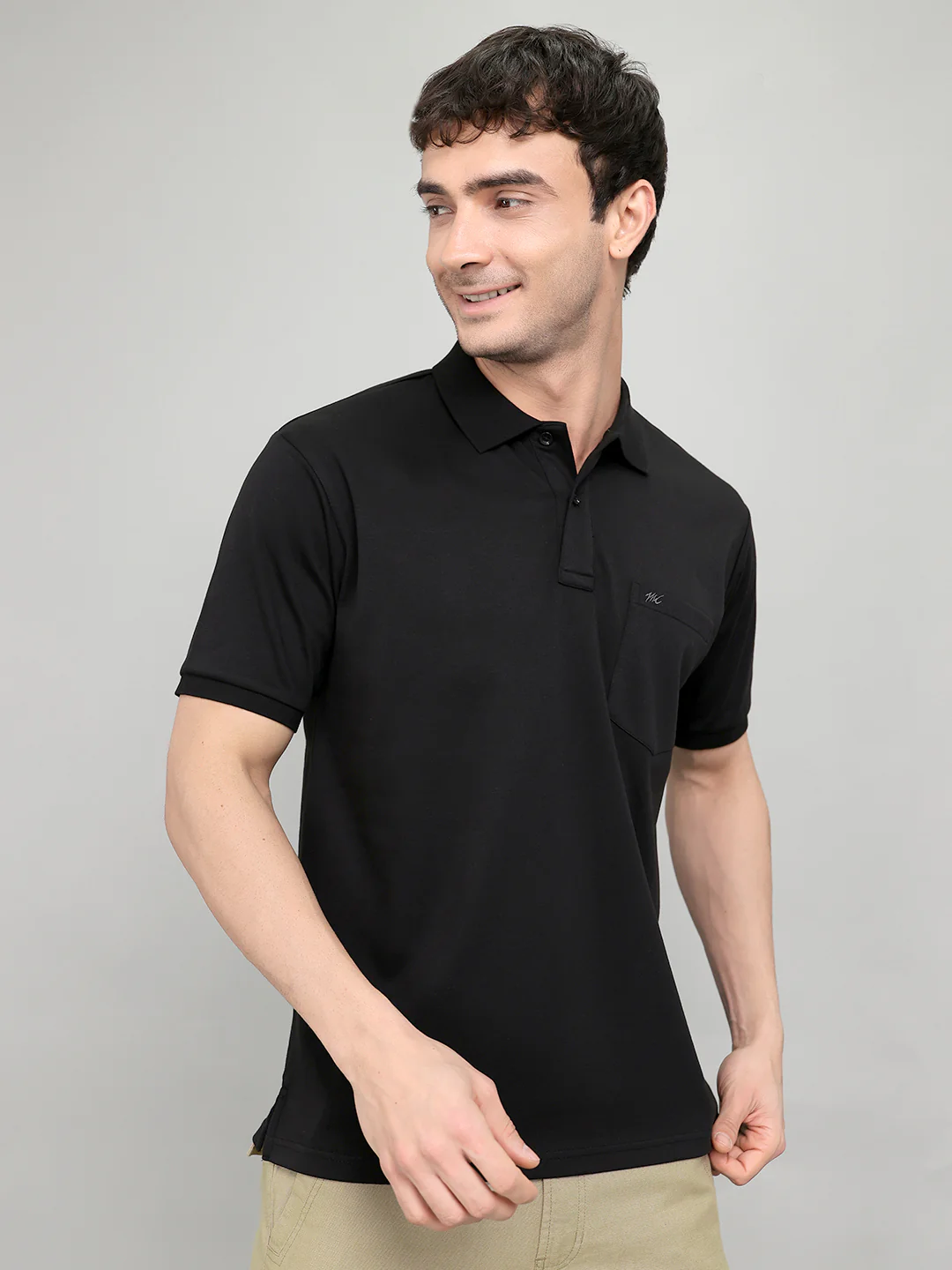 Men Black Solid Collar Half Sleeve T-Shirt - Image 3