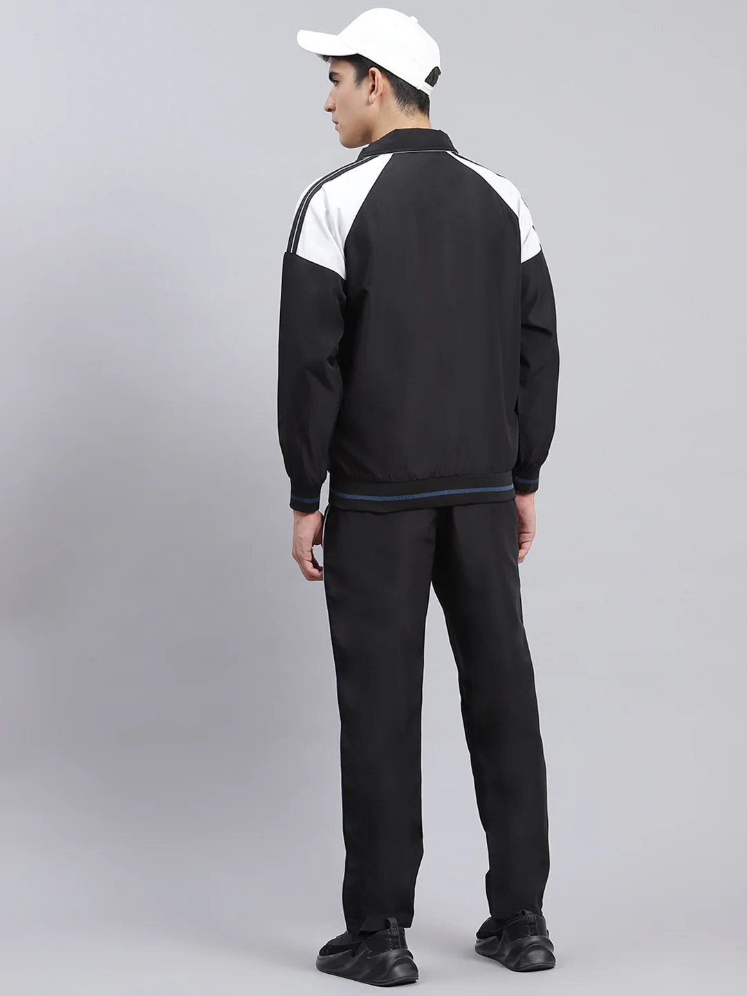 Men Black Solid Cotton Blend Track Suit - Image 5