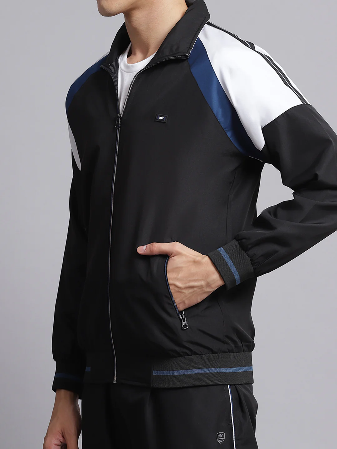 Men Black Solid Cotton Blend Track Suit - Image 6