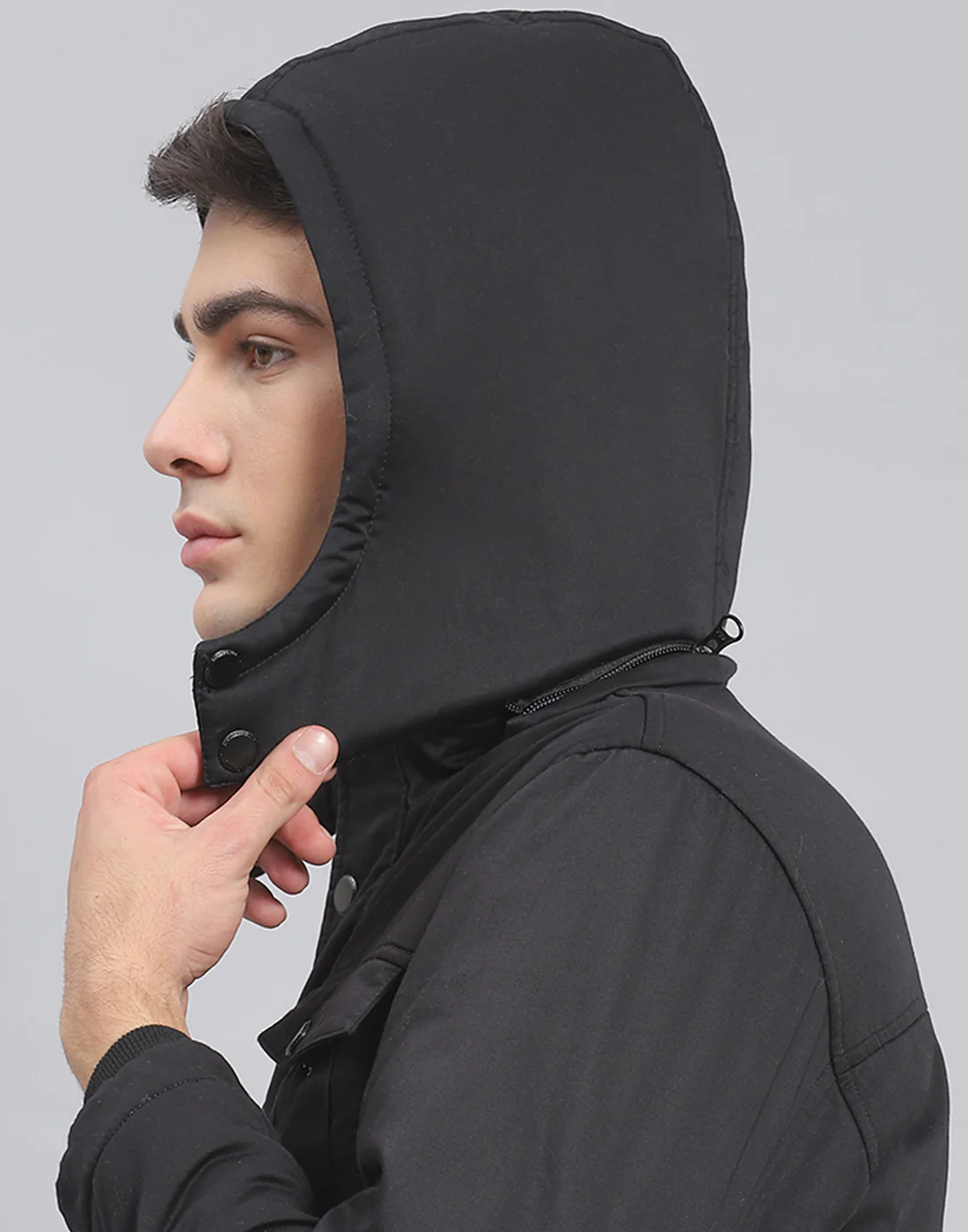 Men Black Solid Hooded Full Sleeve Jacket - Image 7