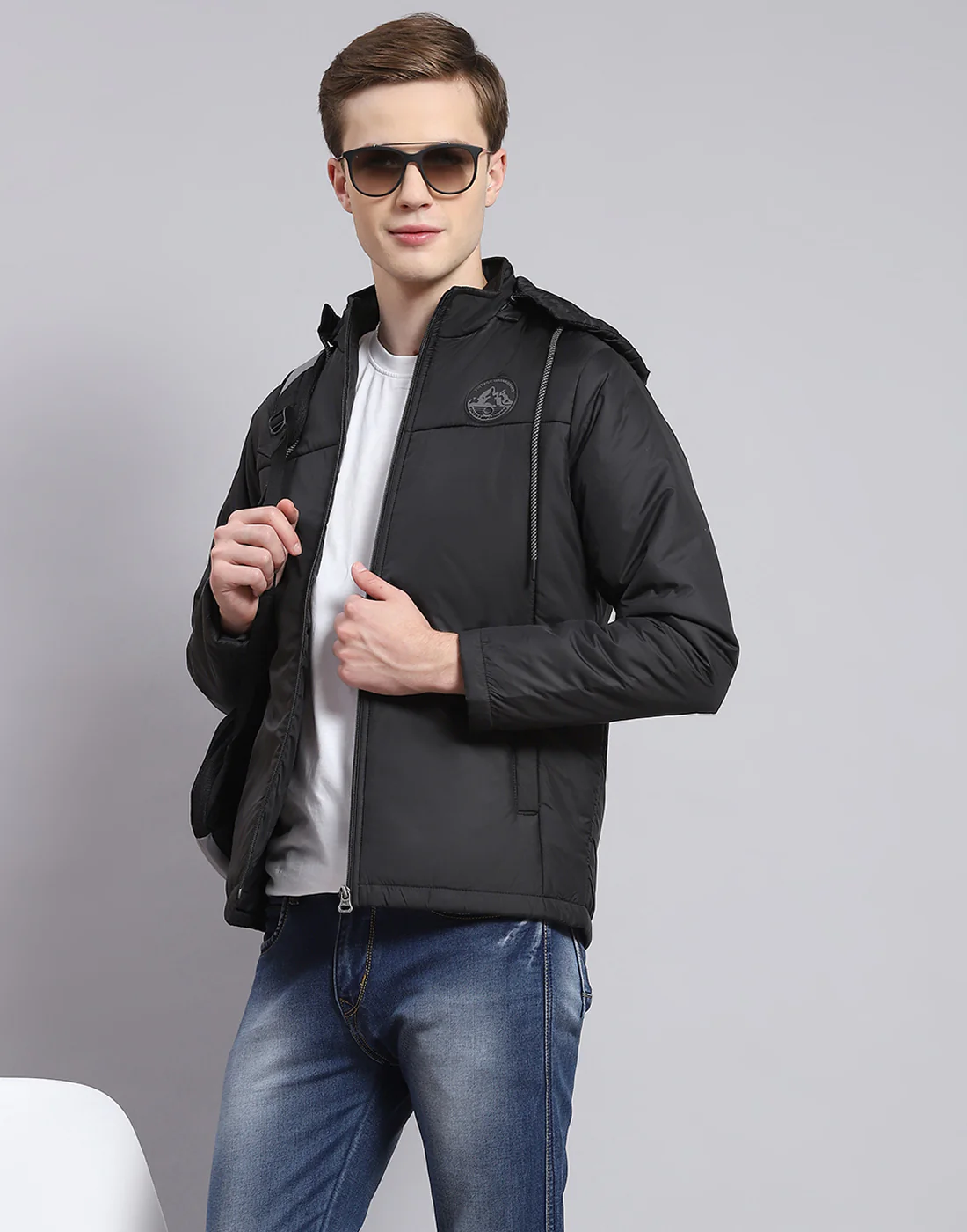 Men Black Solid Hooded Full Sleeve Jacket - Image 6