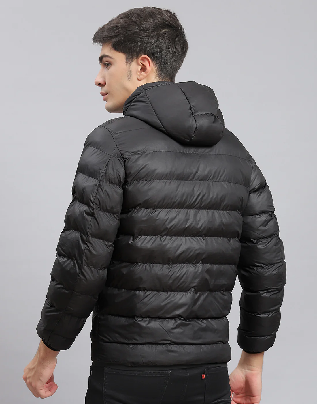 Men Black Solid Hooded Full Sleeve Jacket - Image 5