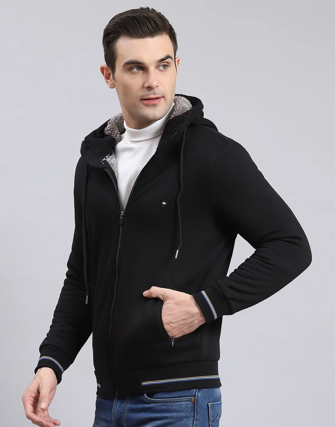 Men Black Solid Hooded Full Sleeve Sweatshirt - Image 3