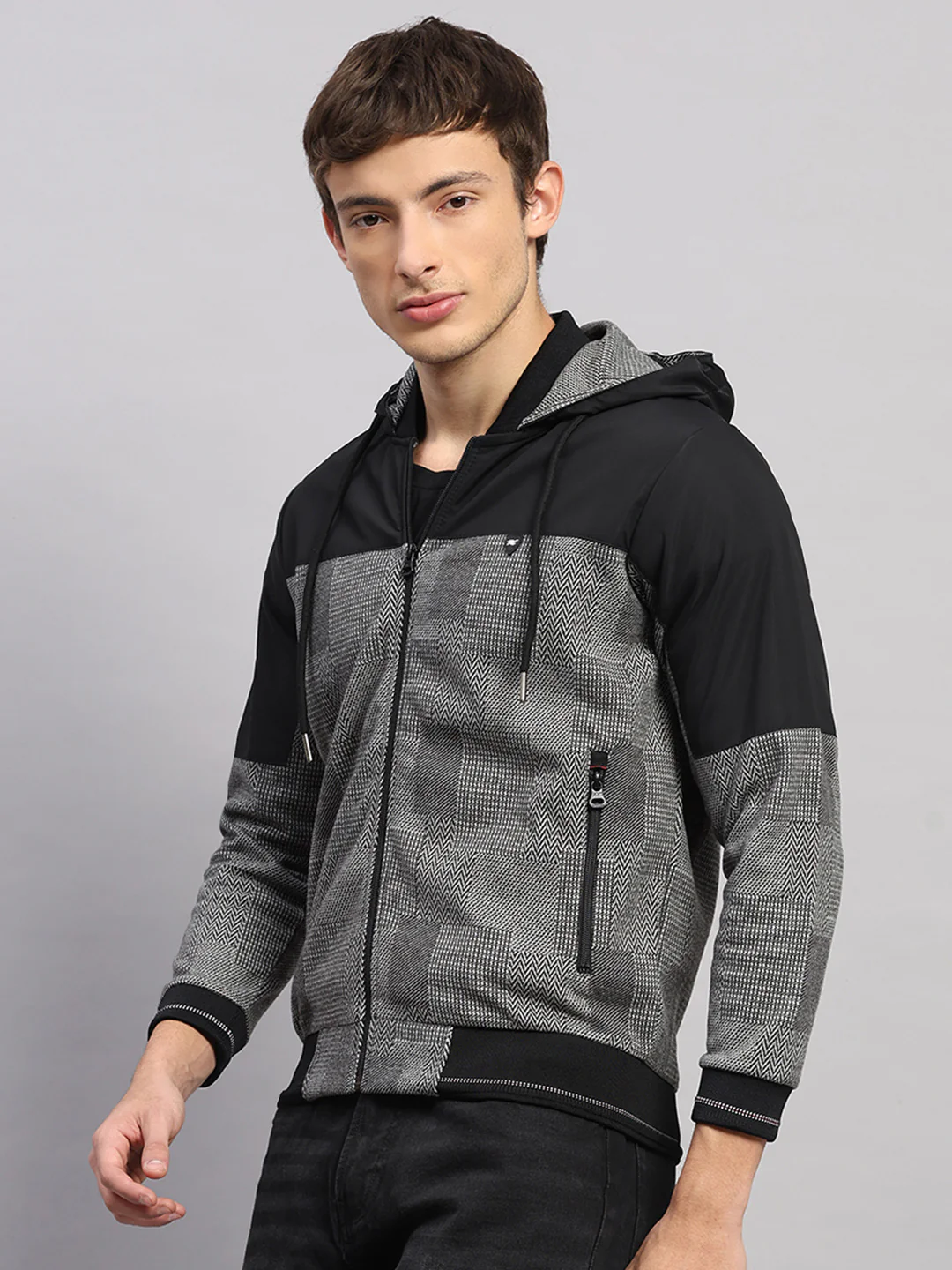 Men Black Solid Hooded Full Sleeve Sweatshirt - Image 3