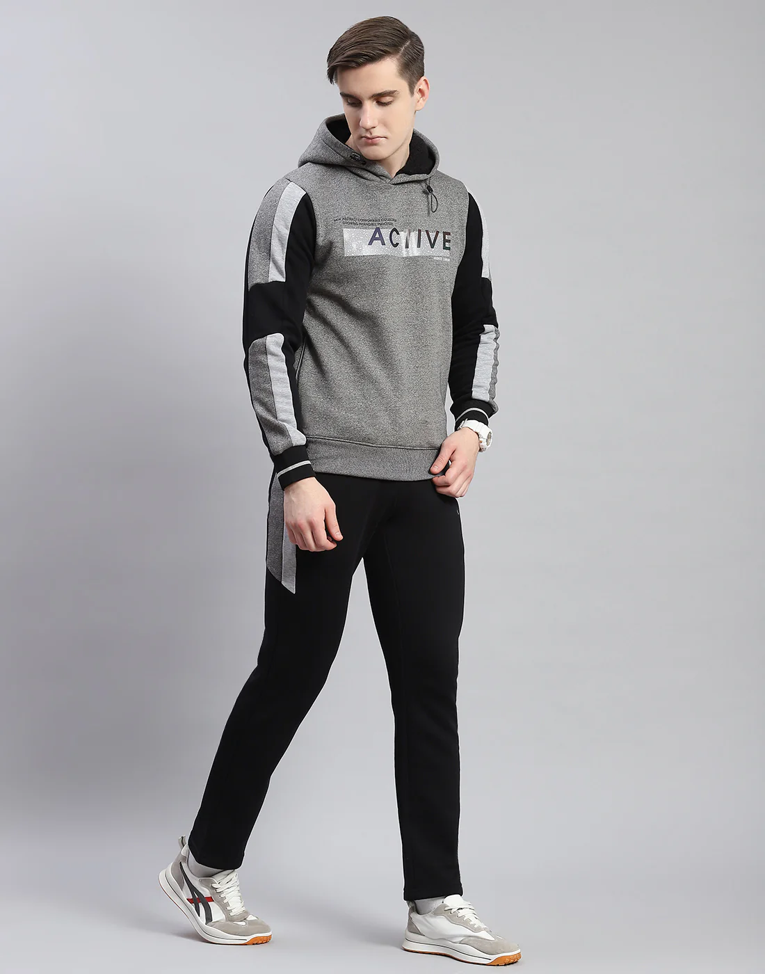 Men Grey & Black Solid Hooded Full Sleeve Tracksuit - Image 4
