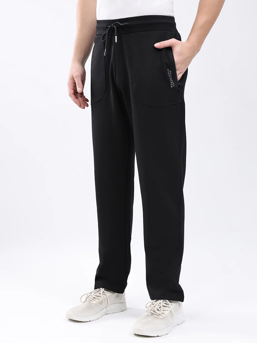 Men Black Solid Hooded Full Sleeve Winter Tracksuit - Image 7