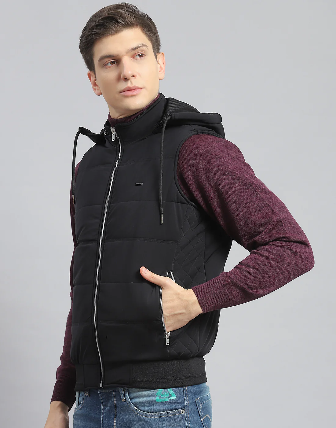 Men Black Solid Hooded Sleeveless Jacket - Image 3