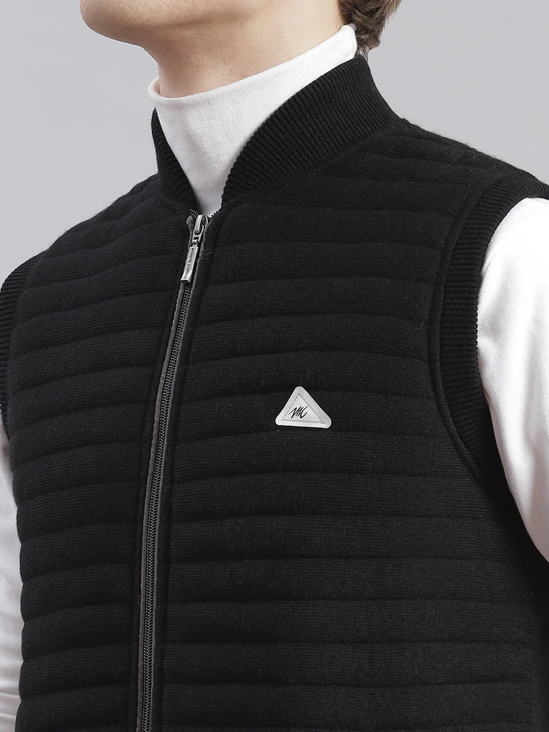 Men Black Solid Mandarin Collar Sleeveless Jackets - Image 7