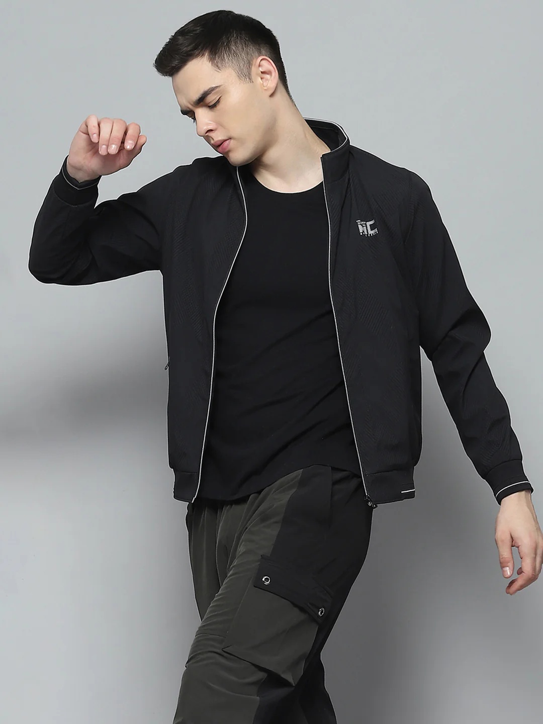 Men Black Solid Mock Neck Full Sleeve Jacket - Image 6