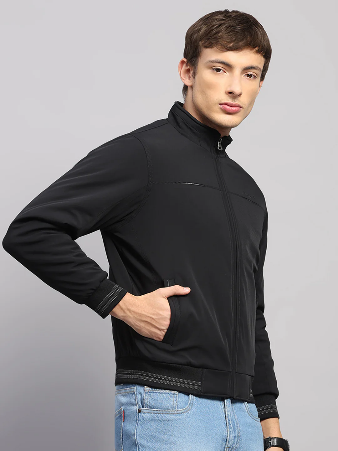 Men Black Solid Mock Neck Full Sleeve Jacket - Image 4