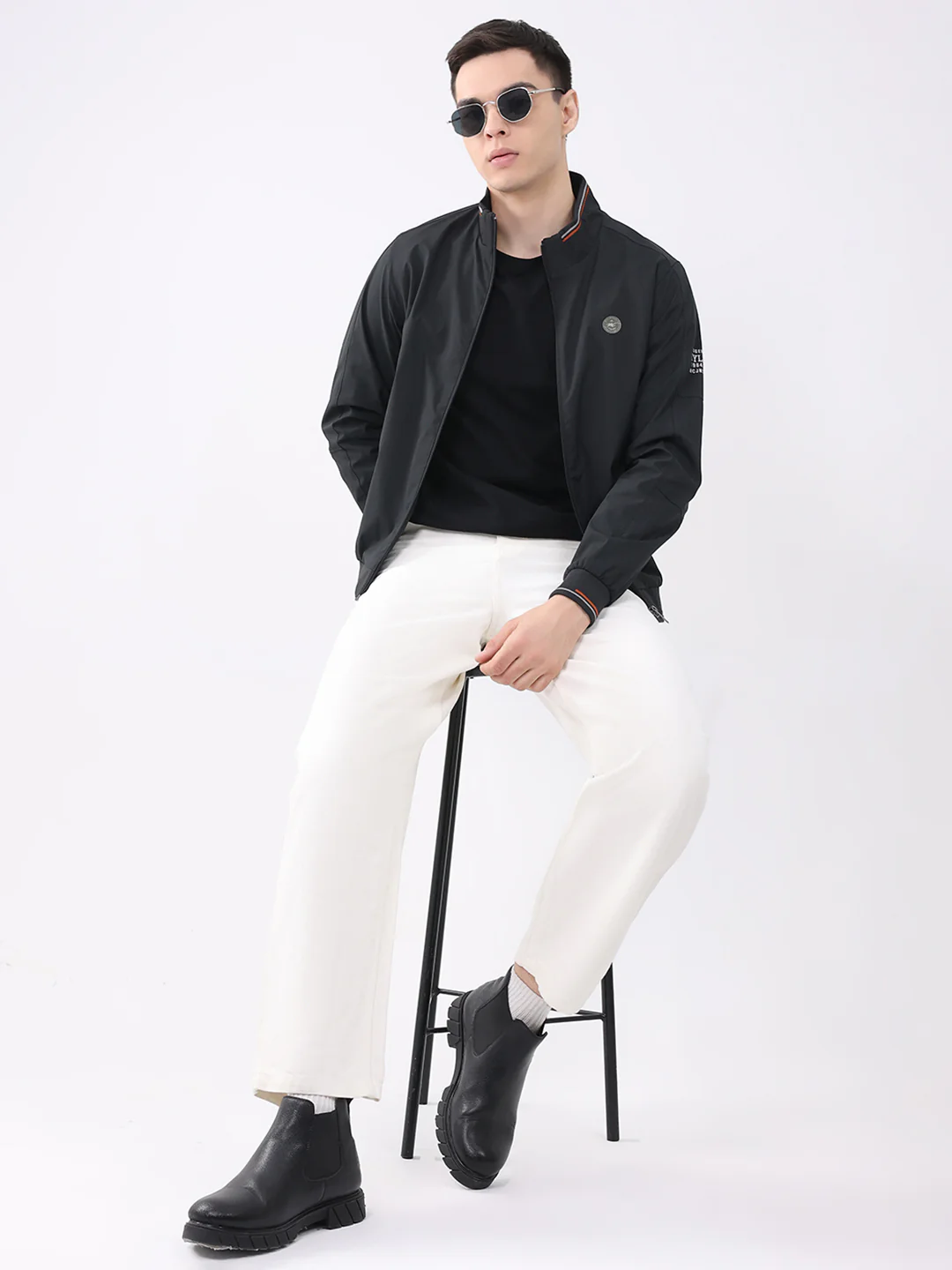 Men Black Solid Mock Neck Full Sleeve Jacket - Image 2