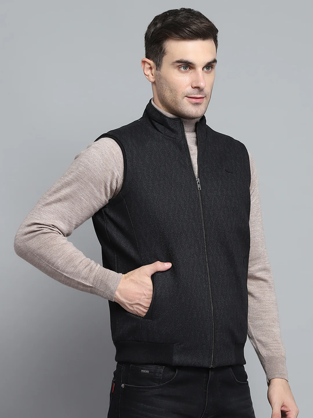 Men Black Solid Mock Neck Sleeveless Jacket - Image 4