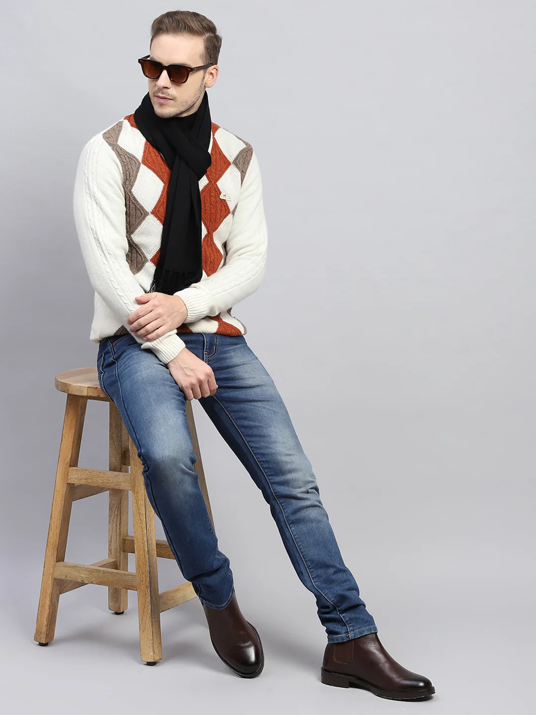 Men Black Solid Muffler - Image 2
