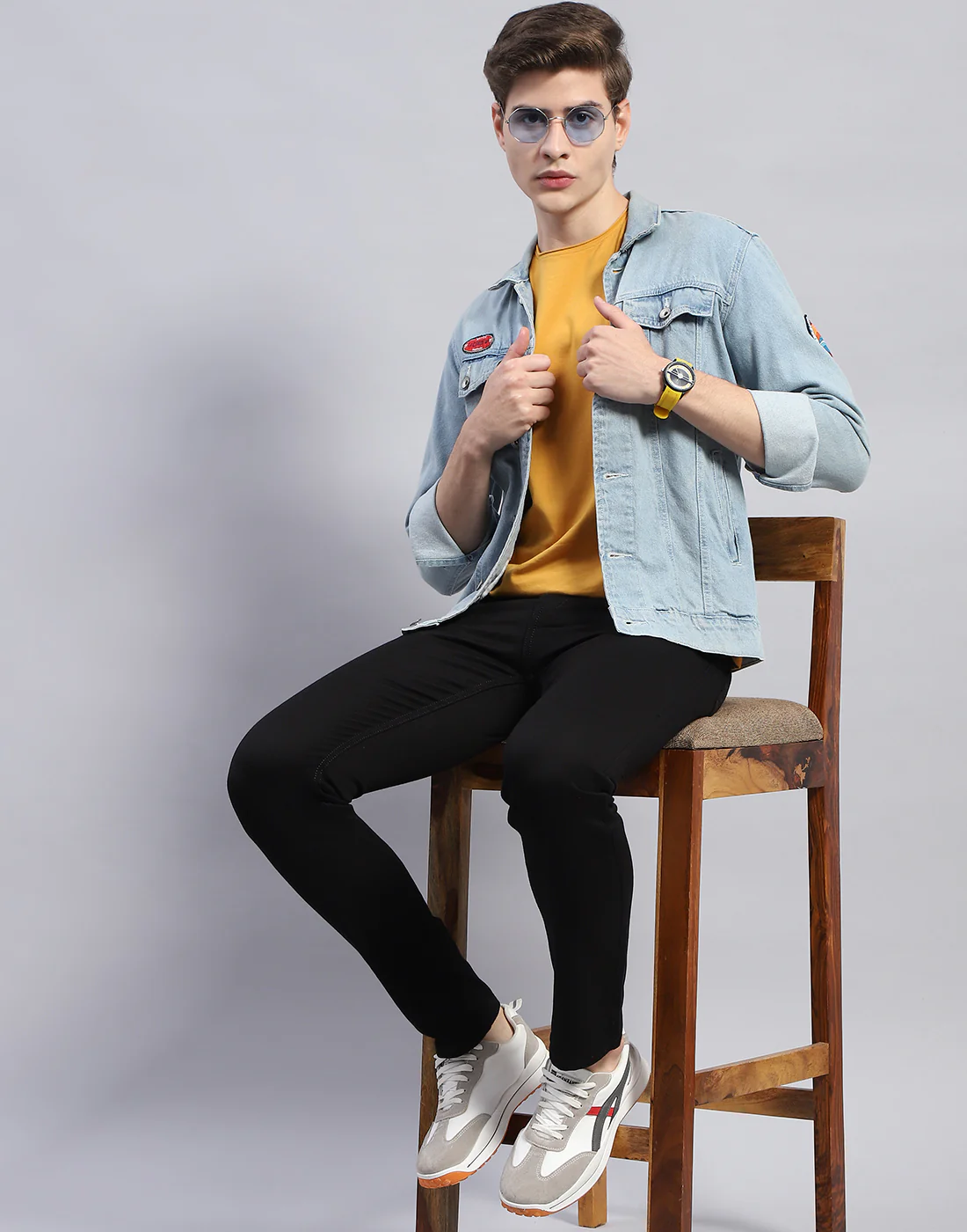 Men Black Solid Narrow Fit Denim - Image 2