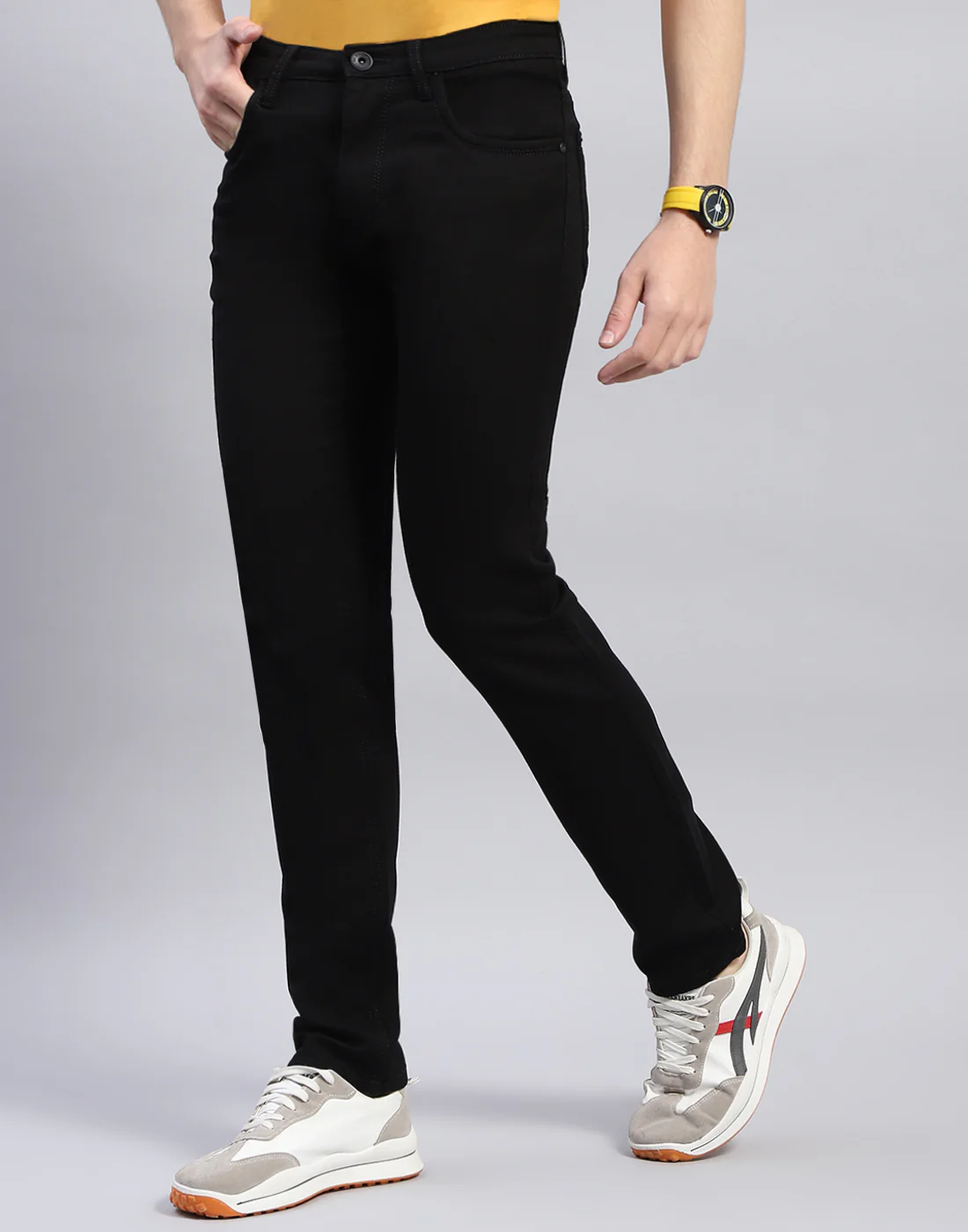 Men Black Solid Narrow Fit Denim - Image 3