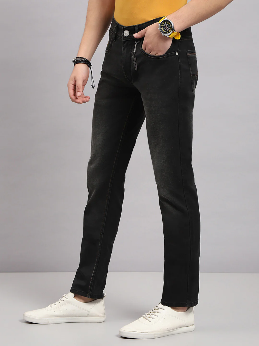 Men Black Solid Narrow Fit Denim - Image 3