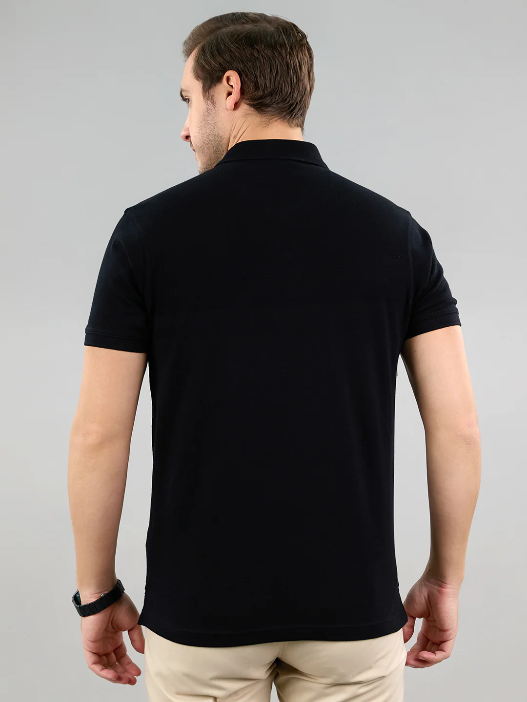 Men Black Solid Polo Collar Half Sleeve T-Shirt - Image 4
