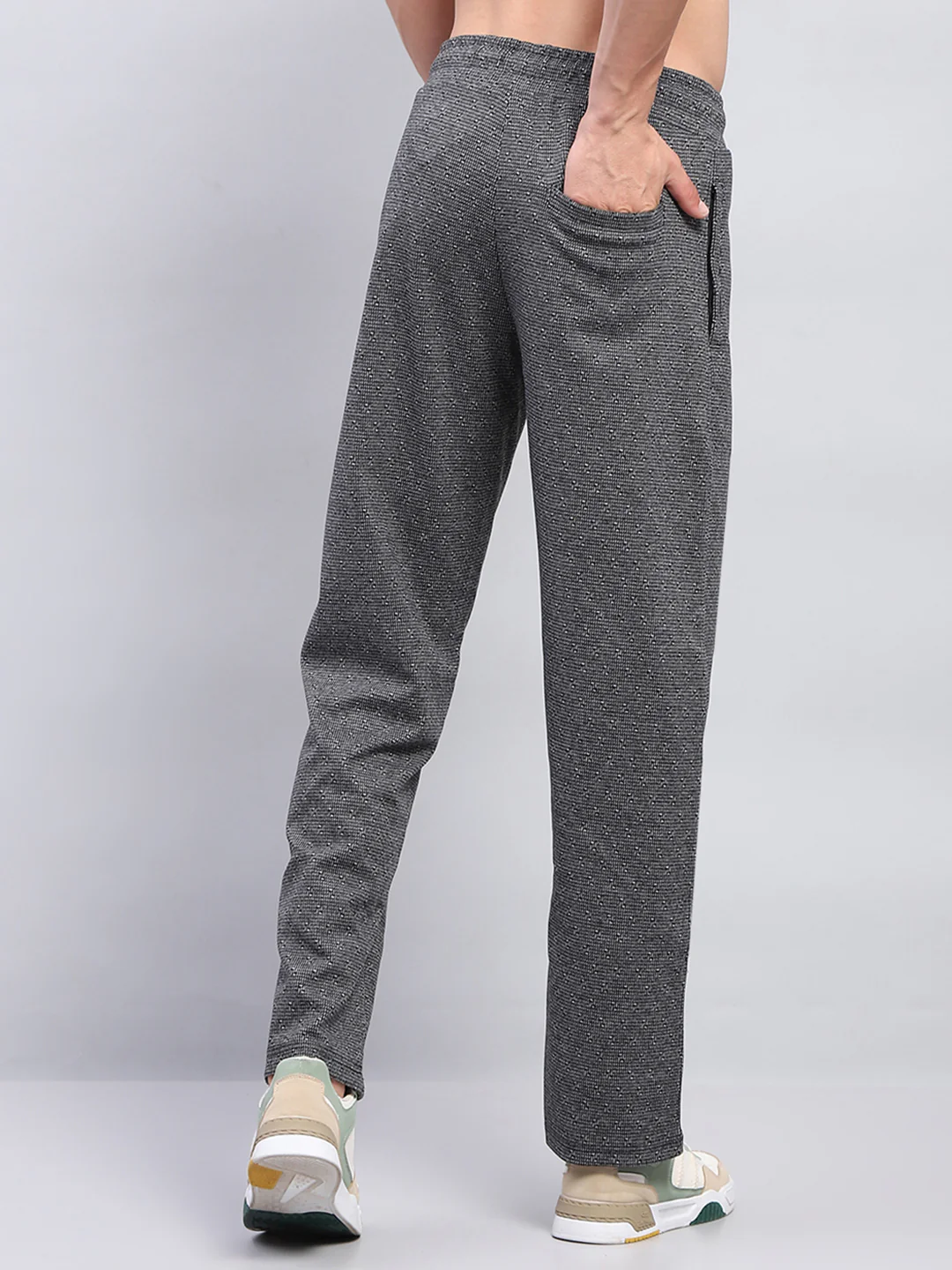 Men Black Solid Regular Fit Lower - Image 5